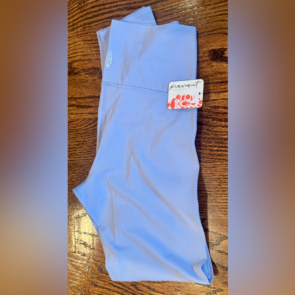 NWT Free People Movement Never Better Legging Color: Platinum